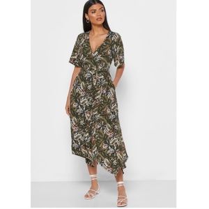 NWT Banana Republic Tiger Wrap Dress